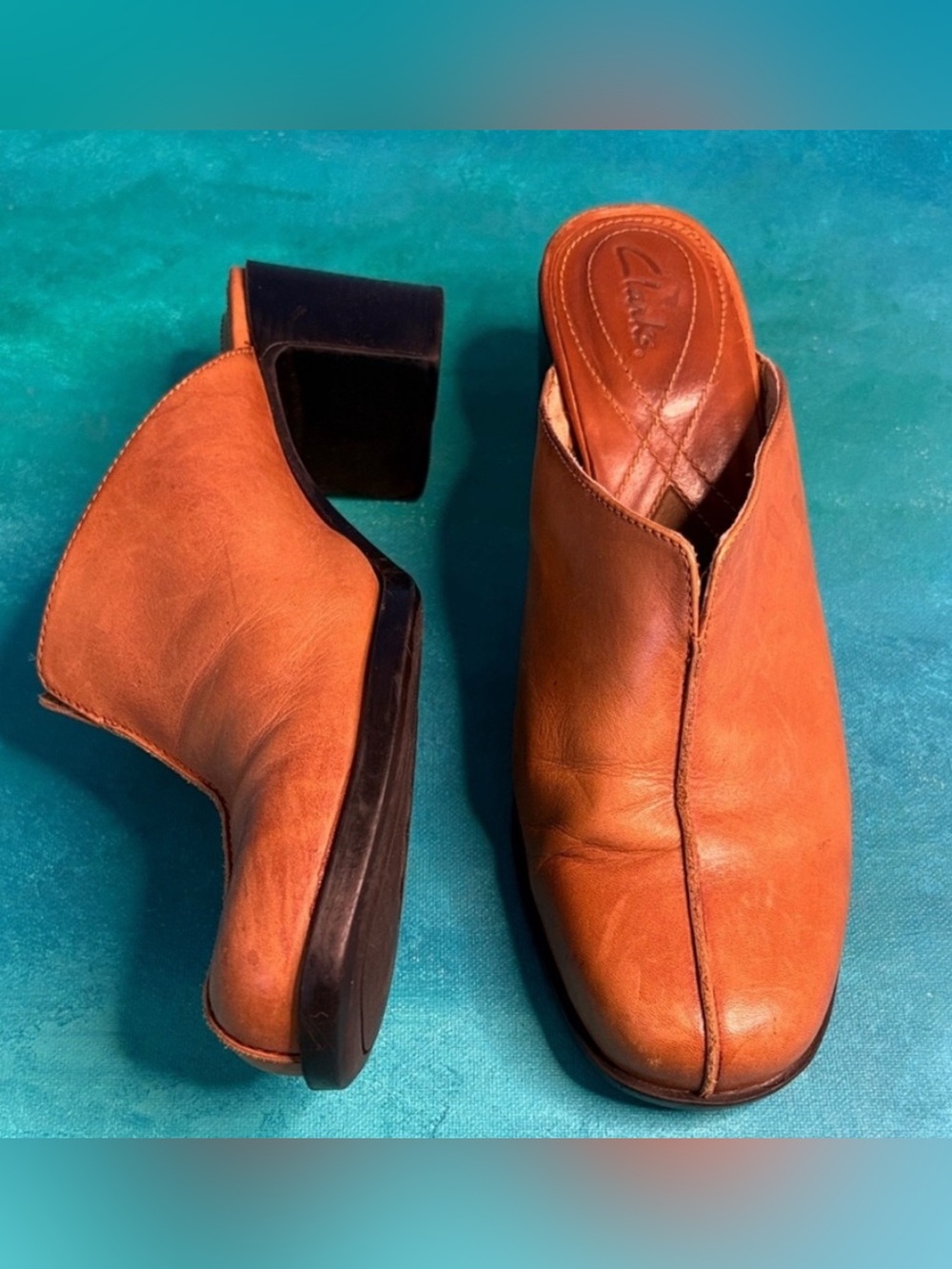 Clarks Women's Brown Leather Mules slide on Hands free clogs 7.5